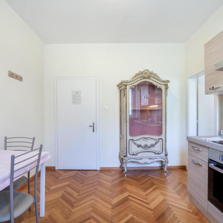 Residence Hubertus Apartment 6 - Appartamento Superior con 1 Camera da Letto e Balcone - 4