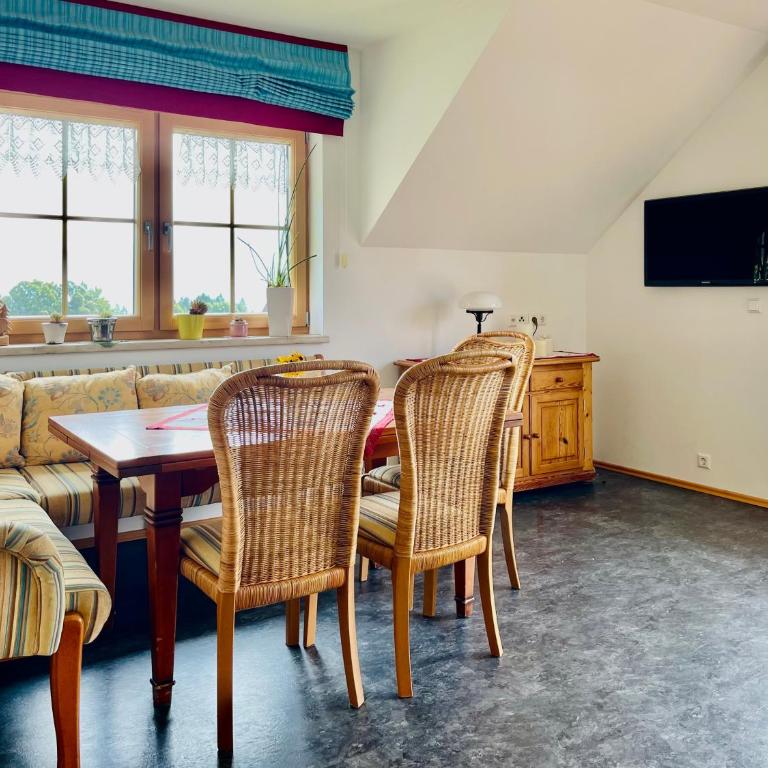 Haus Rosenheim - Premium Apartment mit 3 Schlafzimmern und Balkon - 13