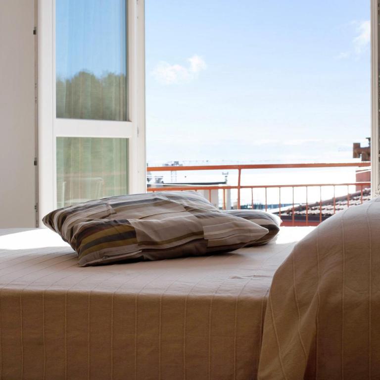Bilocale Corosu con 2 balconi - Apartamento Superior de 1 dormitorio con balcón - 8