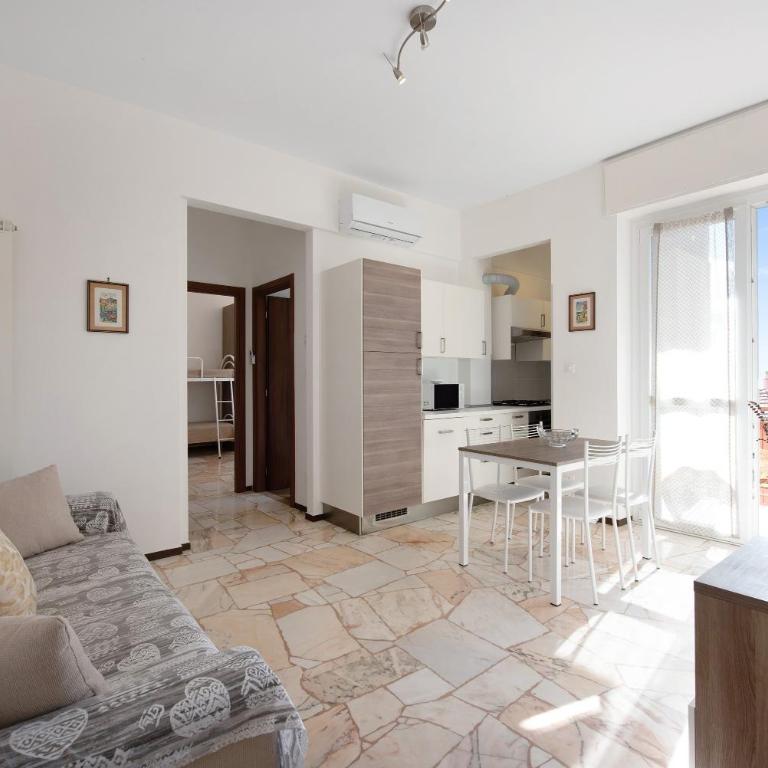 Bilocale Corosu con 2 balconi - Apartamento Superior de 1 dormitorio con balcón - 1