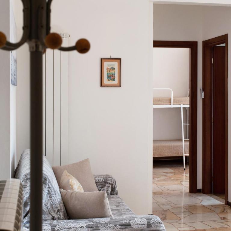 Bilocale Corosu con 2 balconi - Apartamento Superior de 1 dormitorio con balcón - 3