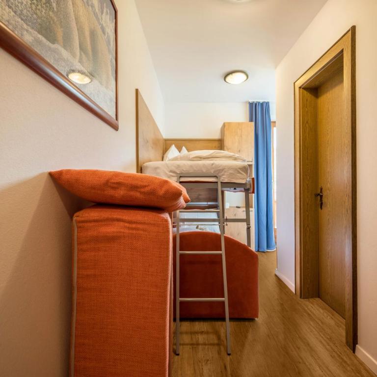 Residence Condor Apt Schlern - Appartamento Deluxe con 2 Camere da Letto e Vista Giardino - 13