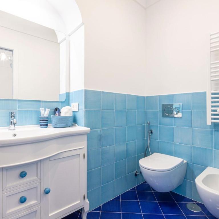Aurora Luxury Suites Seaview - One-Bedroom House - 29