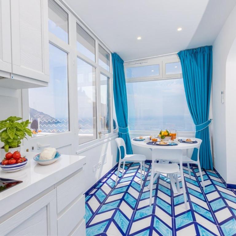 Aurora Luxury Suites Seaview - One-Bedroom House - 19