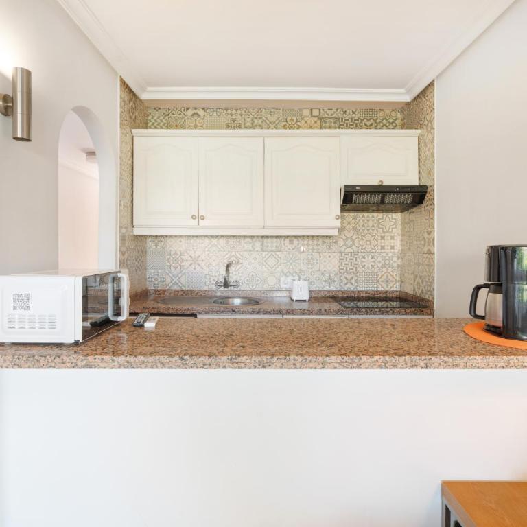 Albatros Park - Apartamento de 1 dormitorio con vistas al jardín - 6