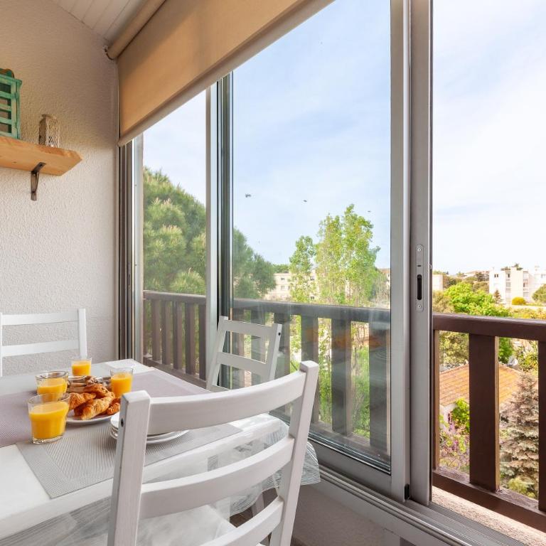 Sanary Sur Mer,Soleil Et Douceur Il - Studio with Garden View - 17