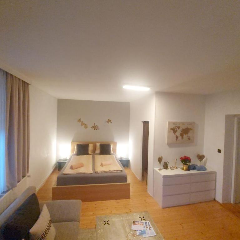 Golden Base - Superior Apartment mit 1 Schlafzimmer und Balkon - 19