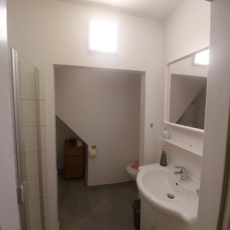 Golden Base - Superior Apartment mit 1 Schlafzimmer und Balkon - 13