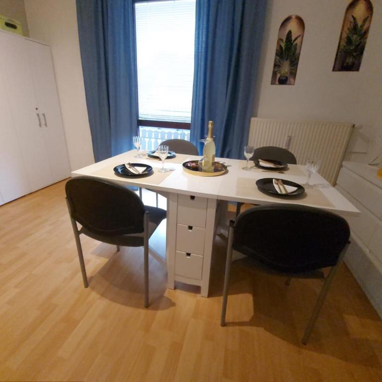 Golden Base - Superior Apartment mit 1 Schlafzimmer und Balkon - 9