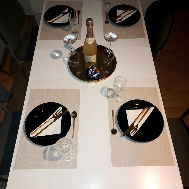 Golden Base - Superior Apartment mit 1 Schlafzimmer und Balkon - 5