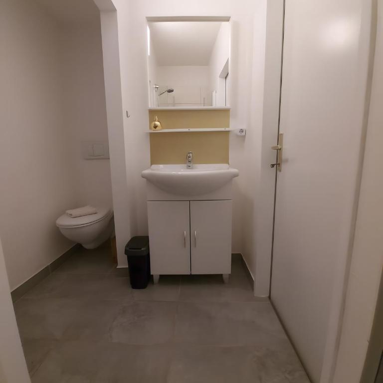 Golden Base - Superior Apartment mit 1 Schlafzimmer und Balkon - 7