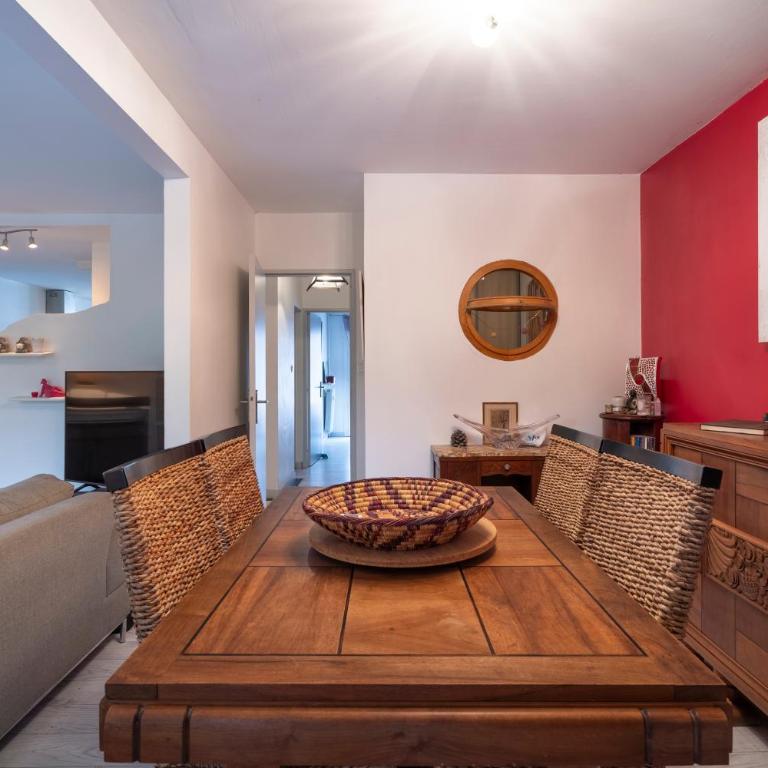 Appartement Atypique avec terrasse - Deluxe Apartment mit Balkon und 2 Schlafzimmern - 10
