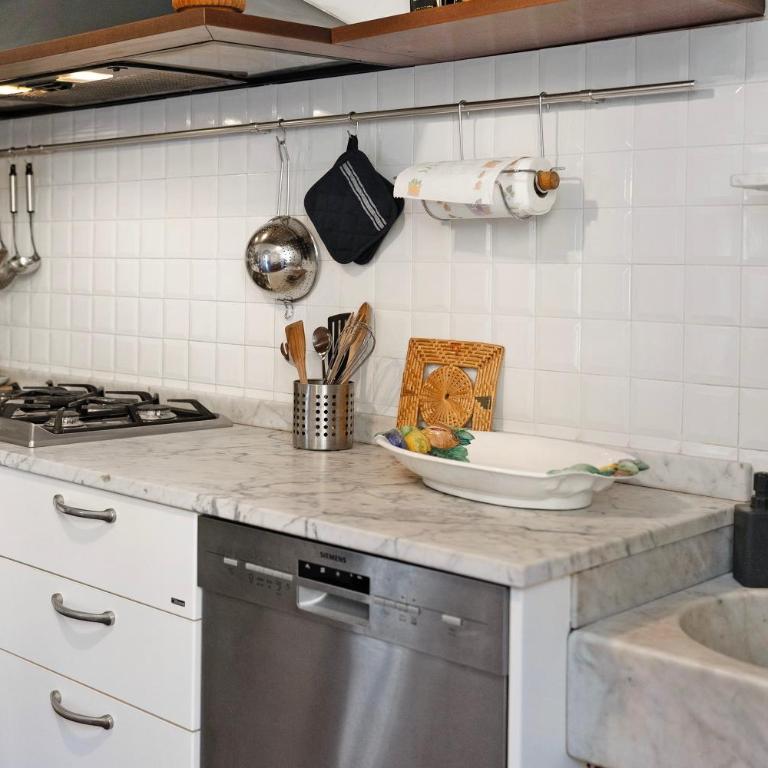 Casa Marcone - Appartamento con 3 Camere da Letto e Vista Acqua - 12