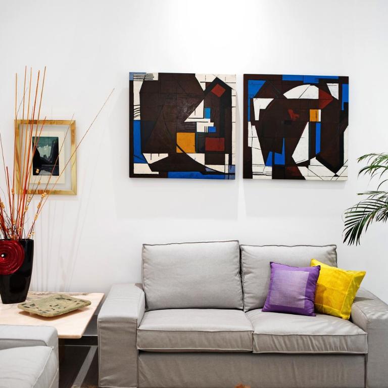 Piso con Encanto - Apartamento Deluxe de 2 dormitorios con balcón - 2