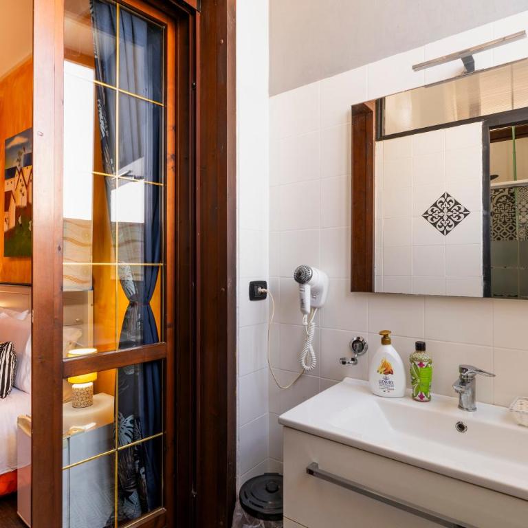 bnb Sottosopra - Camera Queen Standard - 11