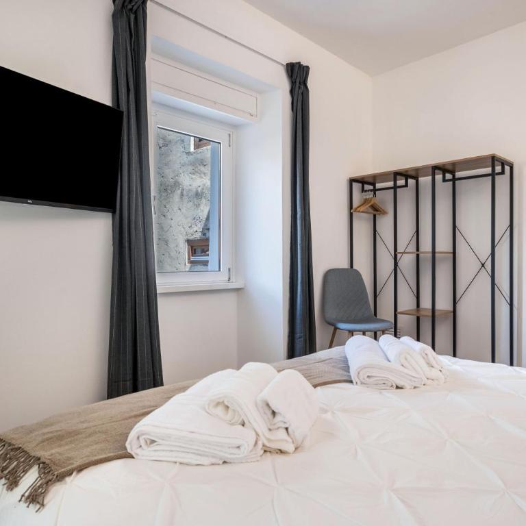 Casa Chiarani - Appartamento Premium con 3 Camere da Letto e Balcone - 5