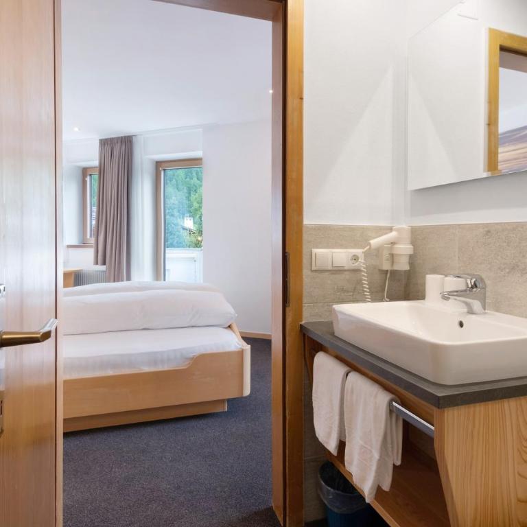 Haus Lena - Appartamento Deluxe con 2 Camere da Letto e Balcone - 31