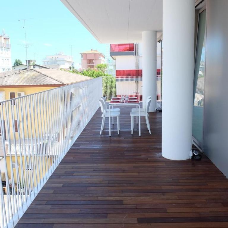 Residence Shine 06 - Appartamento Superior con Vista Città - 16