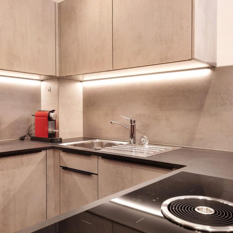 Apartments Montblanc Sella - Appartamento Deluxe con 2 Camere da Letto e Vista Giardino - 10