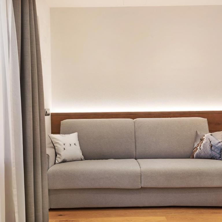 Apartments Montblanc Sella - Appartamento Deluxe con 2 Camere da Letto e Vista Giardino - 5