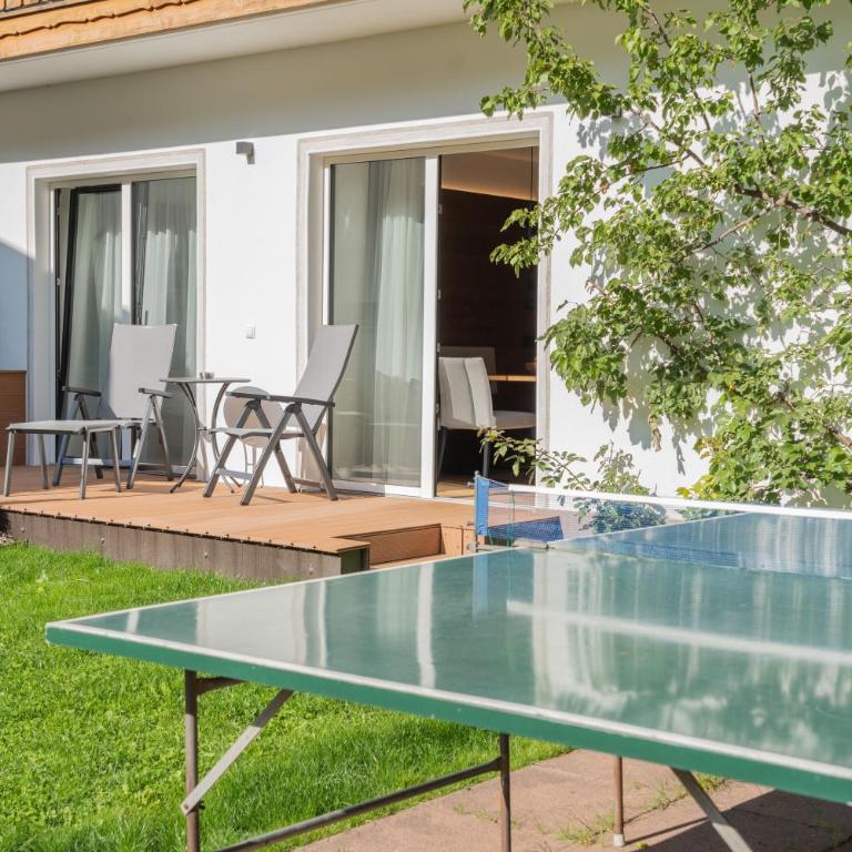 Apartments Montblanc Sella - Appartamento Deluxe con 2 Camere da Letto e Vista Giardino - 22
