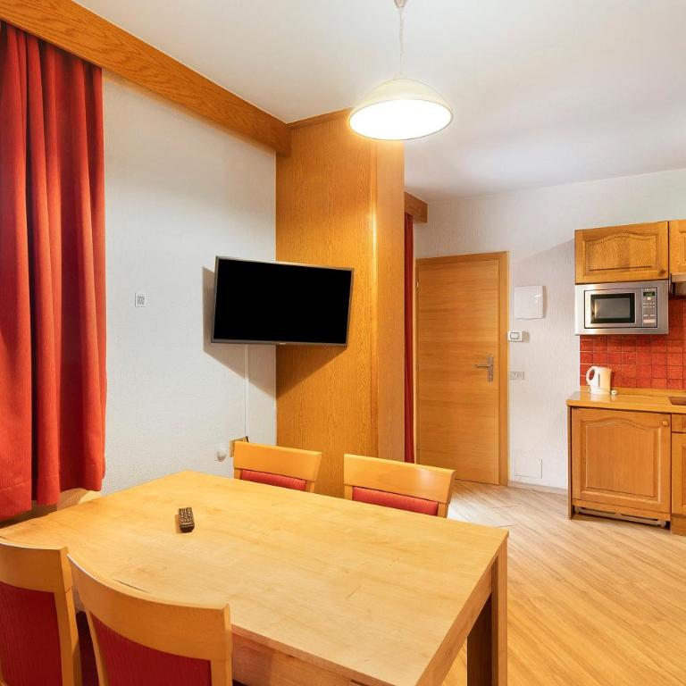Casa Marcos n 30 - Appartamento Superior con 1 Camera da Letto e Balcone - 2