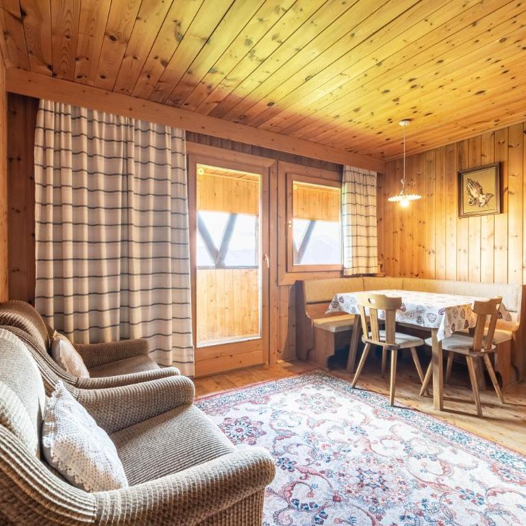 Rotsteinhof Apartement Bergblick - Two-Bedroom Deluxe Apartment with Garden View - 3