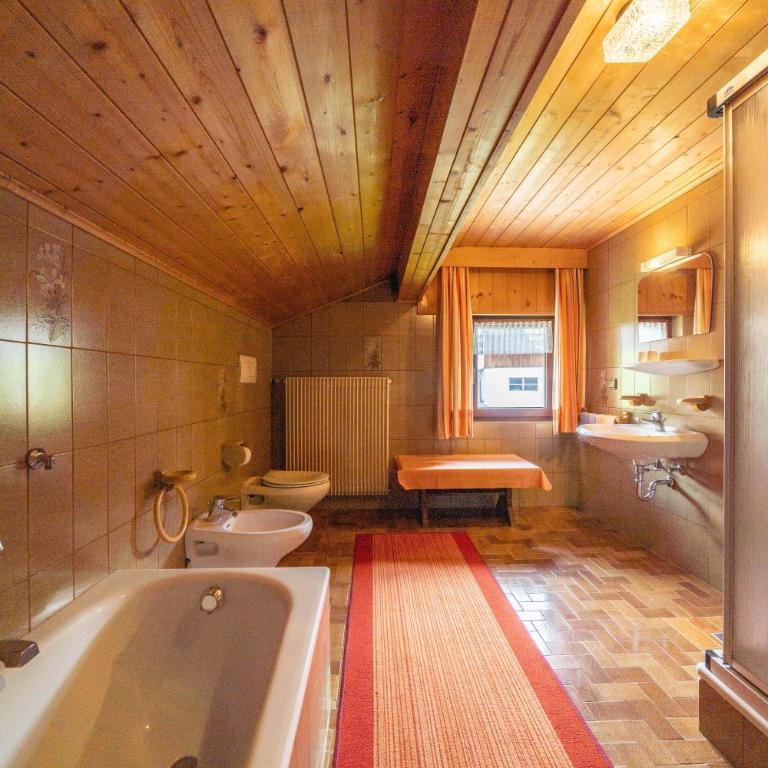 Rotsteinhof Apartement Bergblick - Two-Bedroom Deluxe Apartment with Garden View - 17