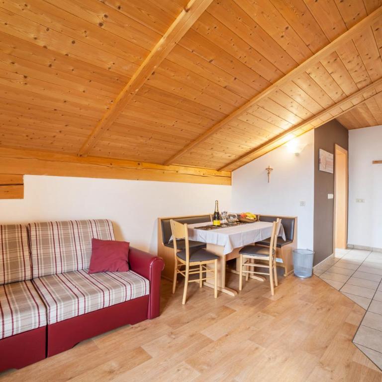 Lingerhof Arnika - Deluxe-Apartment mit 2 Schlafzimmern und Gartenblick - 11