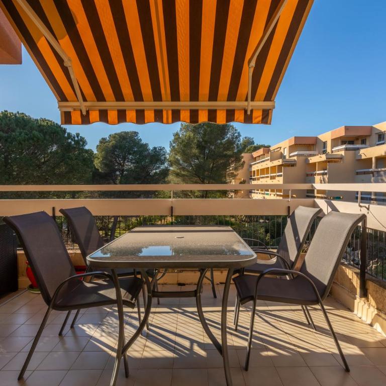 Appartement Boulouris - Two-Bedroom Deluxe Apartment with Garden View - 1