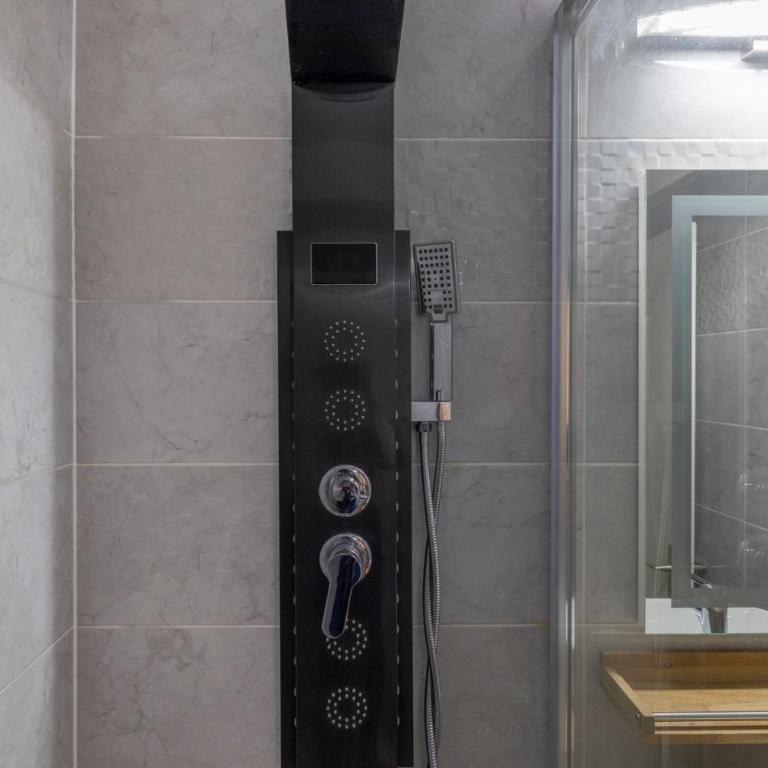 Magnifique studio avec vue - Superior Apartment mit 1 Schlafzimmer und Balkon - 14