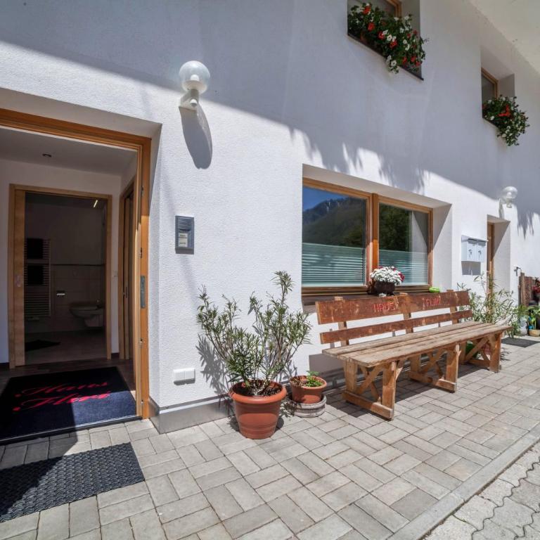 Ferienwohnung Haus Fliri - Apartamento de 1 dormitorio con jardín - 12