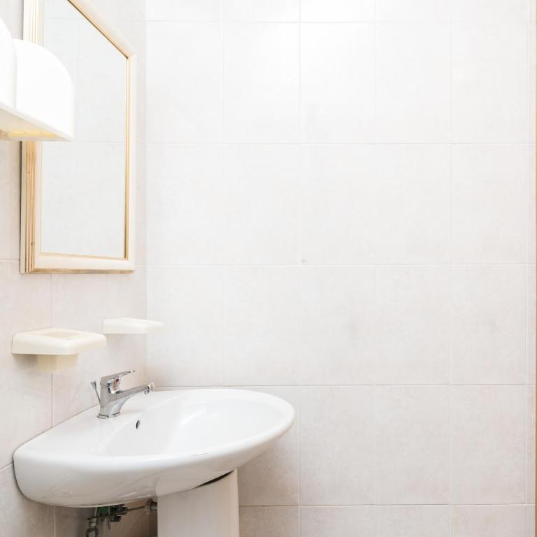 Casa nel centro di Budoni - Appartamento Premium con 3 Camere da Letto e Balcone - 19