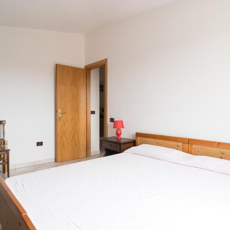 Casa nel centro di Budoni - Appartamento Premium con 3 Camere da Letto e Balcone - 14