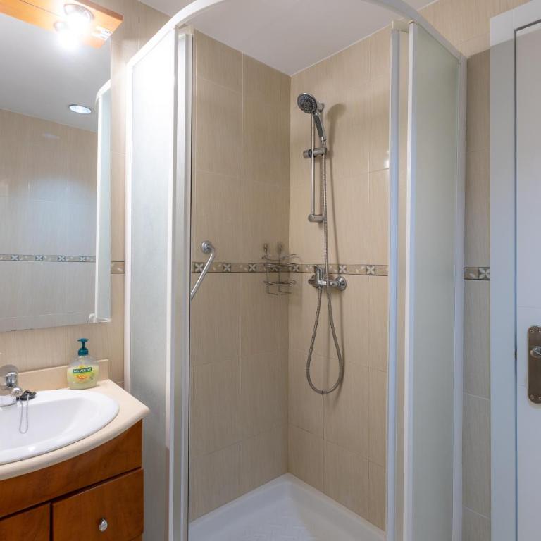 Sunny one bedroom apartment - Apartamento Superior de 1 dormitorio con balcón - 15