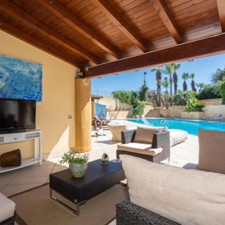 Il Filo Di Perle Luxury Home - One-Bedroom Apartment with Garden View - 7