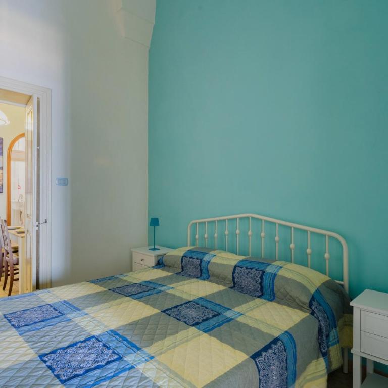 Azzurra Home Holidays - Appartamento Superior con 1 Camera da Letto e Balcone - 12