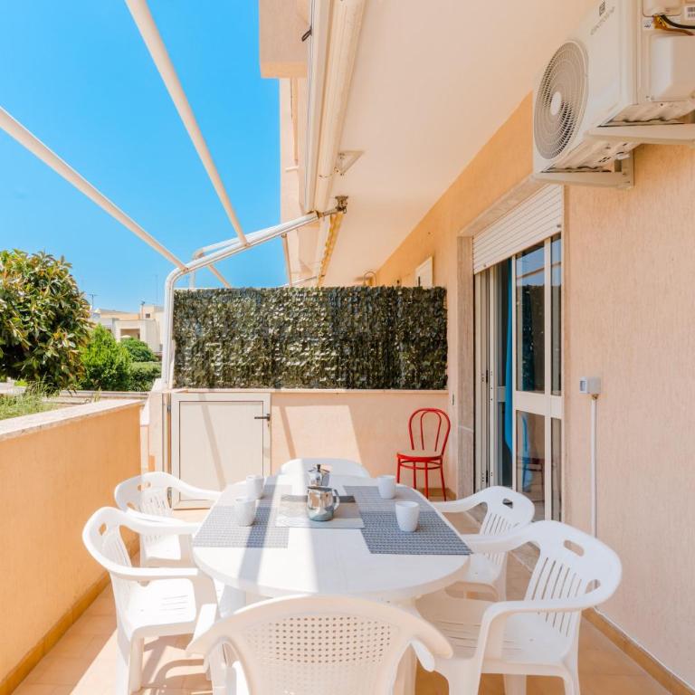 Casa Giselle a Otranto - Two-Bedroom Deluxe Apartment with Balcony - 3