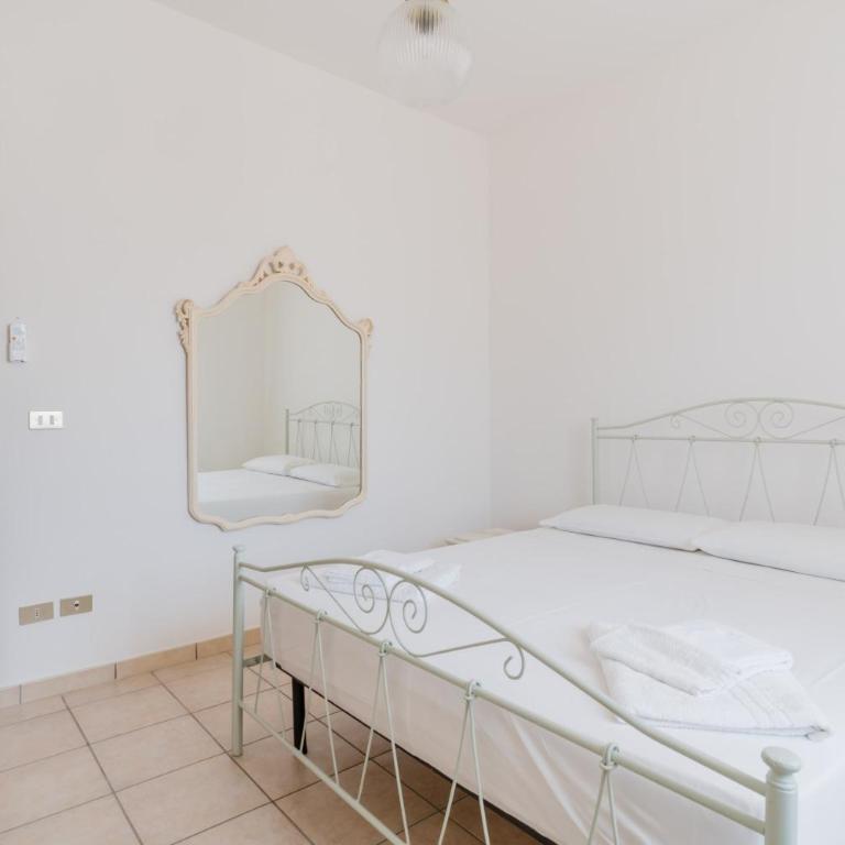 Casa Giselle a Otranto - Two-Bedroom Deluxe Apartment with Balcony - 13
