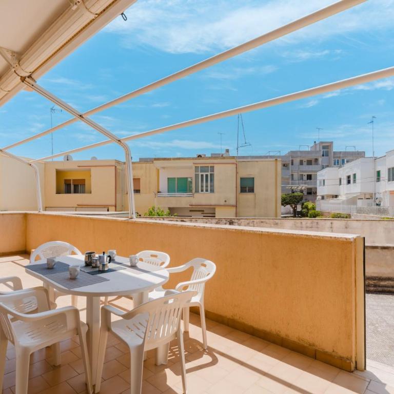 Casa Giselle a Otranto - Two-Bedroom Deluxe Apartment with Balcony - 2