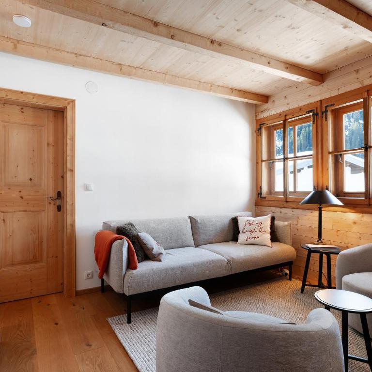 Ferienwohnung Steinbock - St Anton - Premium Apartment mit 3 Schlafzimmern und Balkon - 1