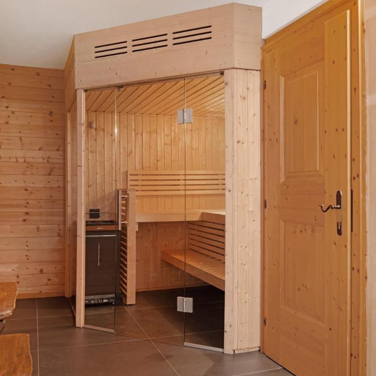 Ferienwohnung Steinbock - St Anton - Premium Apartment mit 3 Schlafzimmern und Balkon - 25