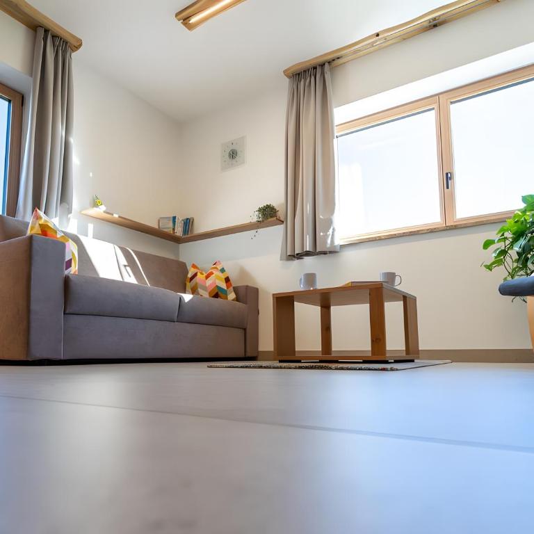 Ferienwohnung Schlern Bio Schrofhof - Two-Bedroom Deluxe Apartment with Garden View - 5