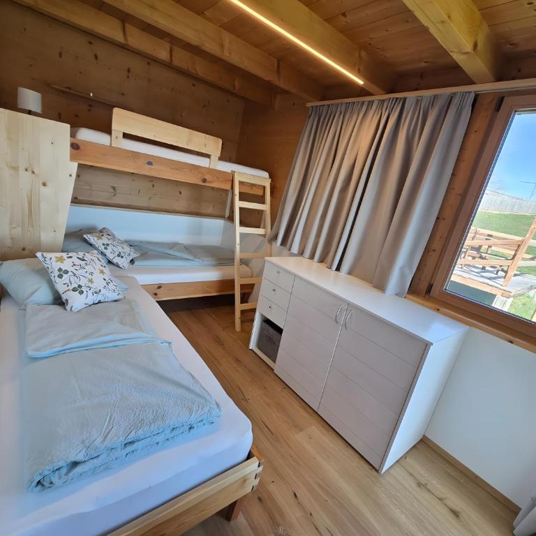 Ferienwohnung Schlern Bio Schrofhof - Two-Bedroom Deluxe Apartment with Garden View - 13