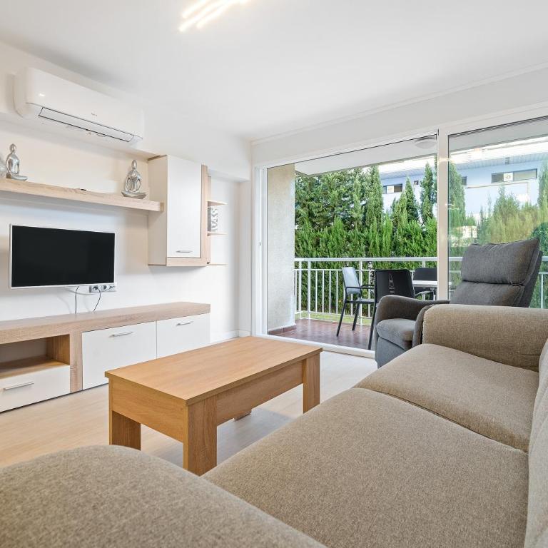 Logroño - Apartamento Deluxe de 2 dormitorios con vistas al jardín - 2