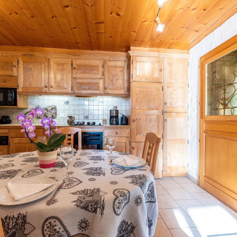Chalet La Vourze - Appartement 2 Chambres Deluxe avec Balcon - 9