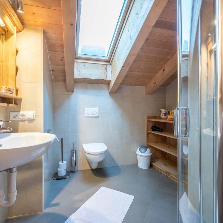 Raffreiderhof Apt Zirbe - Superior One-Bedroom Apartment with Balcony - 10