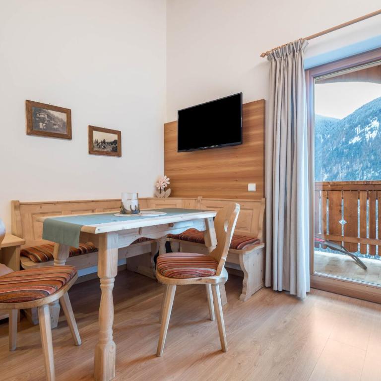 Raffreiderhof Apt Zirbe - Superior One-Bedroom Apartment with Balcony - 5