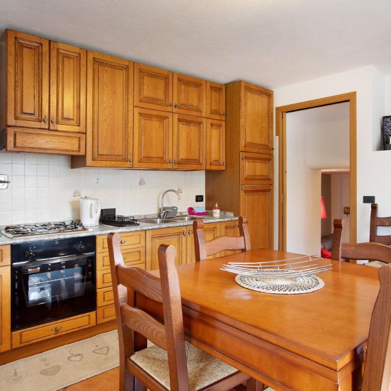 La Casa Di Pasky - Two-Bedroom Deluxe Apartment with Garden View - 9