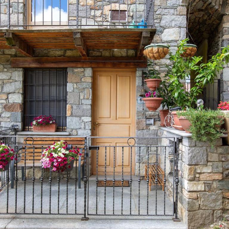 La Casa Di Pasky - Two-Bedroom Deluxe Apartment with Garden View - 22